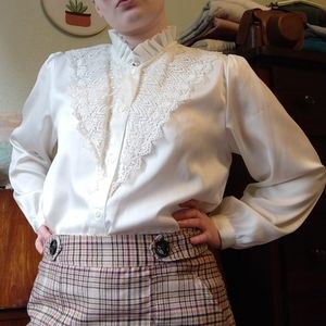 VINTAGE white blouse